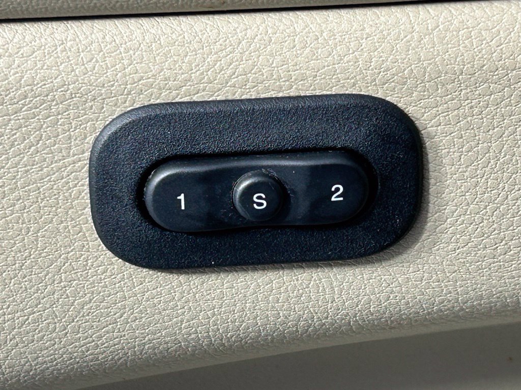 Used 2021 Jeep Grand Cherokee Limited AWD/4WD image 37