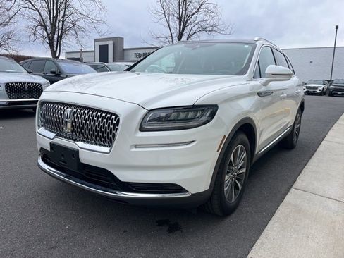 Used 2022 Lincoln Nautilus Reserve w/ Cargo Utility Package image 3