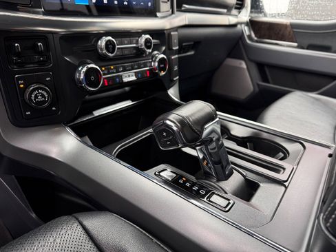 Used 2022 Ford F150 Lariat image 35