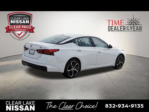 Used 2025 Nissan Altima 2.5 SR w/ SR Premium Package FWD image 7