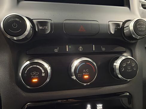 Used 2023 RAM 1500 Big Horn AWD/4WD image 22