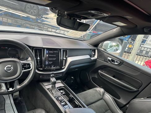 Used 2019 Volvo XC60 T6 R-Design w/ Protection Package Premier AWD/4WD image 20
