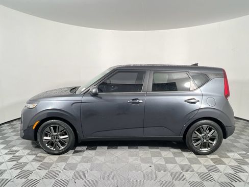 Used 2022 Kia Soul EX FWD image 6