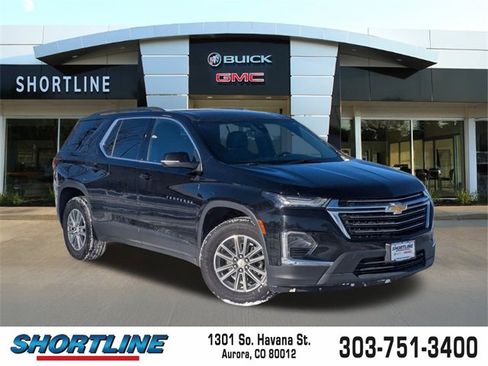 Used 2023 Chevrolet Traverse LT image 1