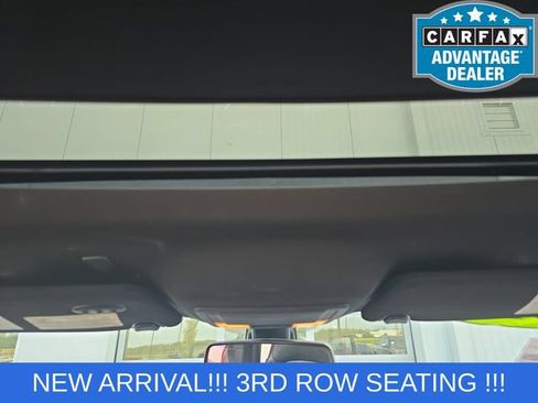 Used 2017 Ford Explorer Limited w/ Equipment Group 303A AWD/4WD image 16