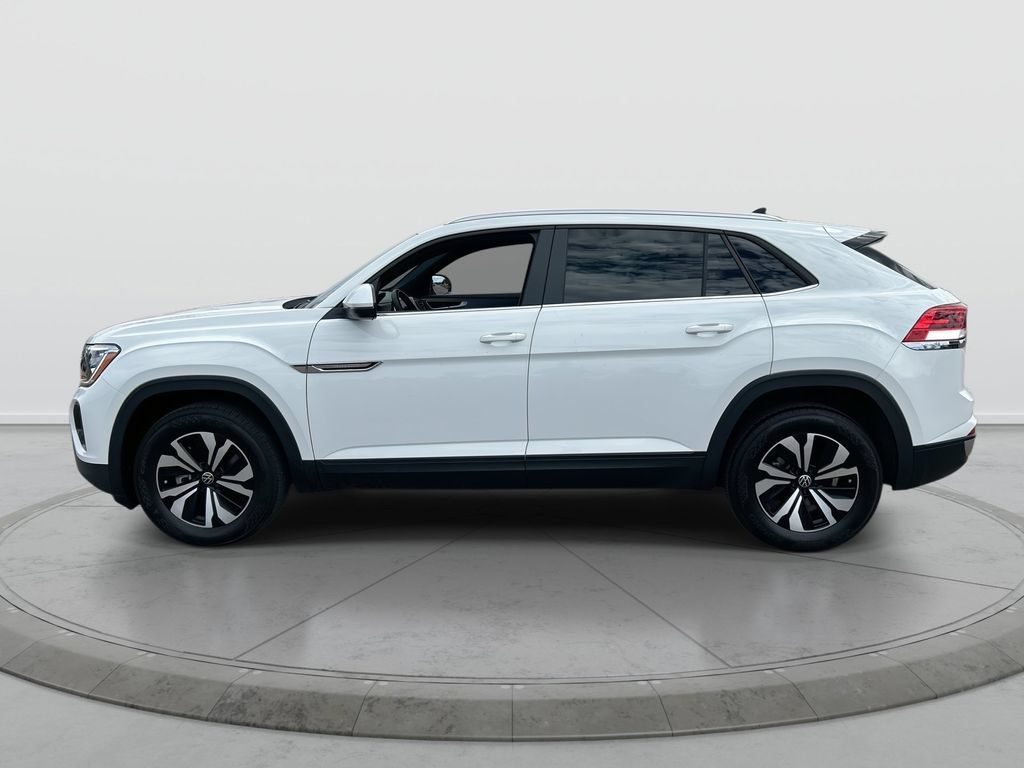 Used 2024 Volkswagen Atlas Cross Sport SE FWD image 5