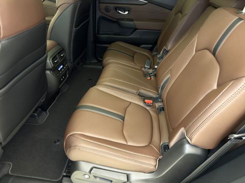 New 2026 Honda Pilot Touring image 18