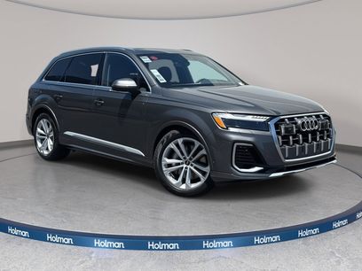 New 2025 Audi Q7 3.0T Prestige