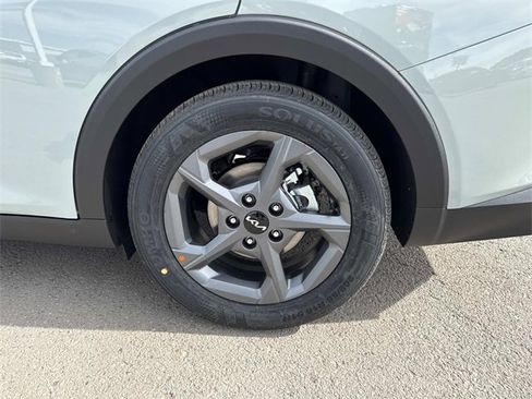 New 2026 Kia K4 LXS image 25