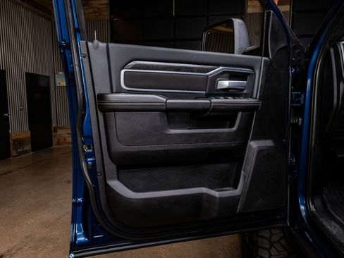 Used 2024 RAM 3500 Big Horn w/ Night Edition image 35