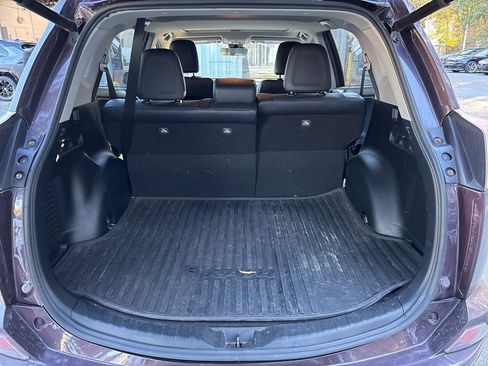 Used 2018 Toyota RAV4 Limited image 24