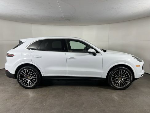 Certified 2023 Porsche Cayenne image 8