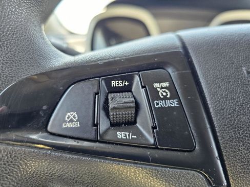 Used 2015 Chevrolet Equinox LS FWD image 10