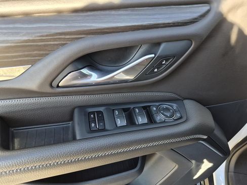 Used 2021 GMC Yukon Denali w/ Denali Premium Package AWD/4WD image 14