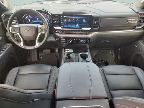 Used 2025 Chevrolet Silverado 1500 RST AWD/4WD image 9