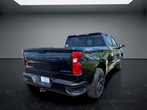 Used 2023 Chevrolet Silverado 1500 Custom AWD/4WD image 5