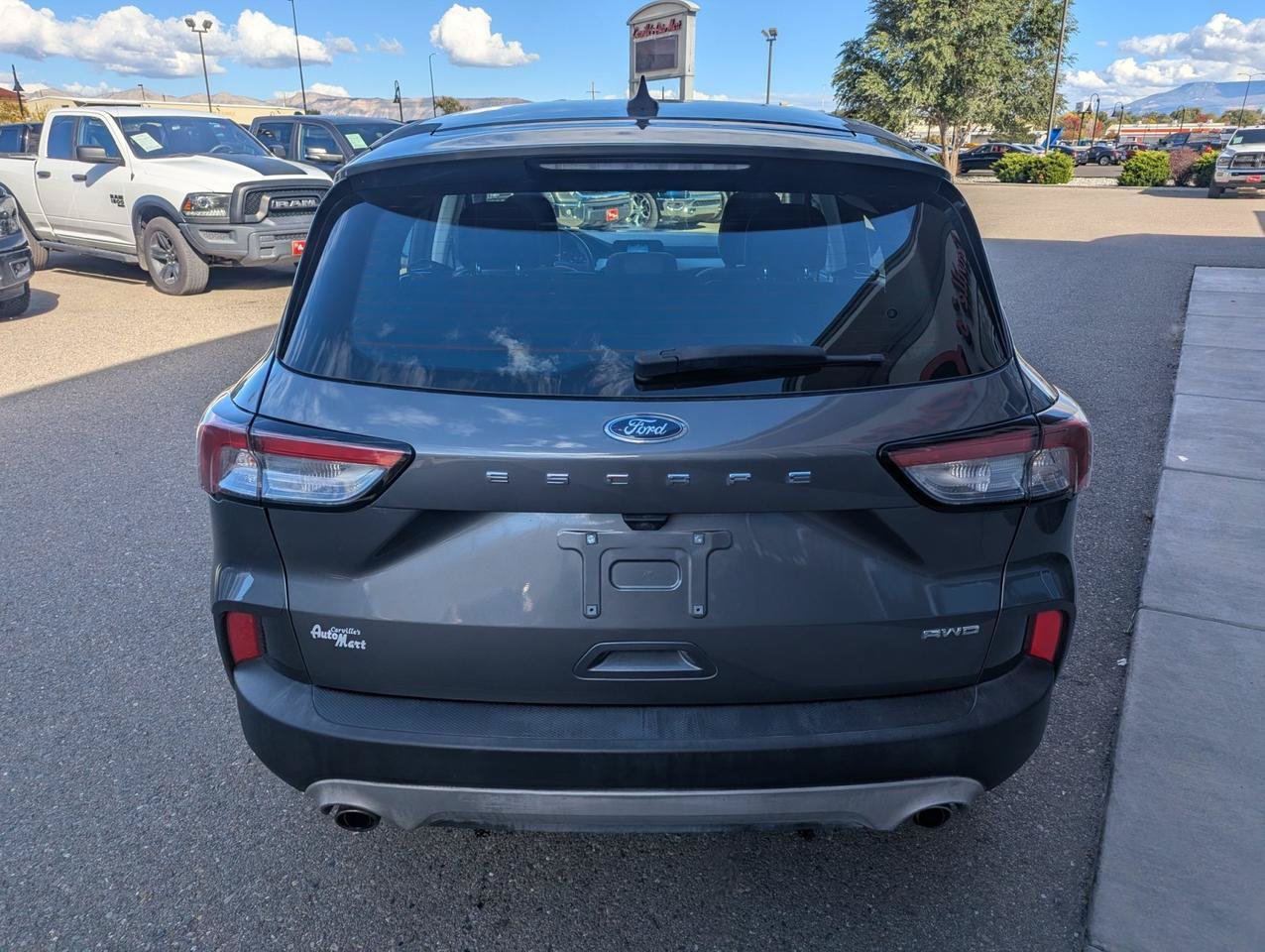 Used 2022 Ford Escape S AWD/4WD image 4