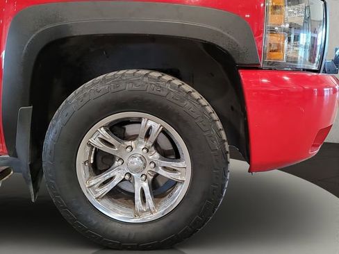 Used 2007 Chevrolet Silverado 1500 LTZ w/ Safety Package AWD/4WD image 37