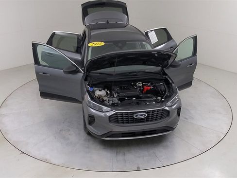 Certified 2023 Ford Escape Active image 43