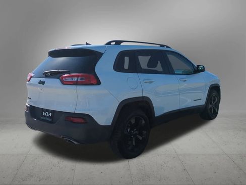 Used 2016 Jeep Cherokee Latitude w/ Cold Weather Group image 6
