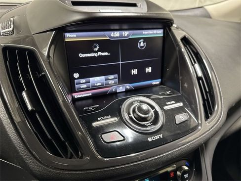 Used 2015 Ford Escape Titanium image 18