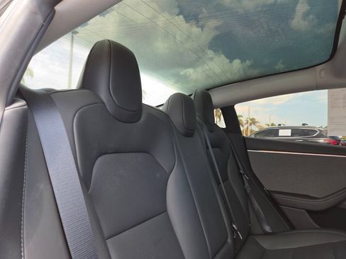 Used 2025 Tesla Model 3 Long Range RWD image 19
