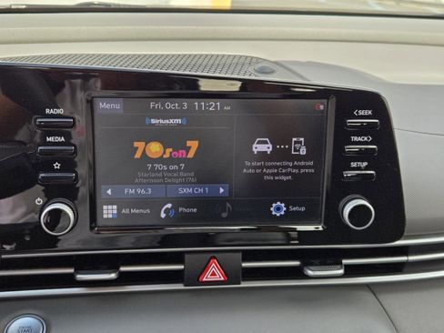 Used 2021 Hyundai Elantra SEL w/ Convenience Package image 10