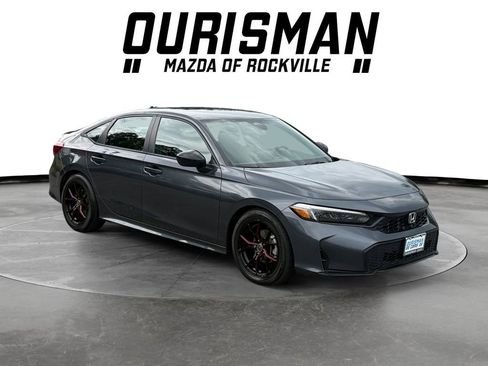 Used 2025 Honda Civic Sport image 1