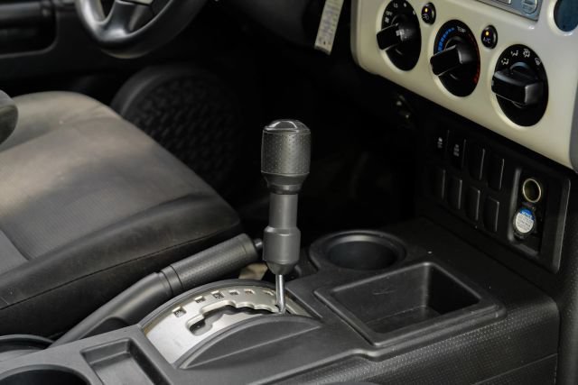 Used 2012 Toyota FJ Cruiser 2WD w/ Convenience Pkg image 27