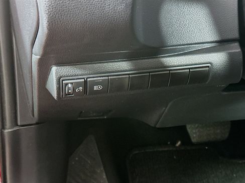 Used 2025 Toyota Corolla LE image 16