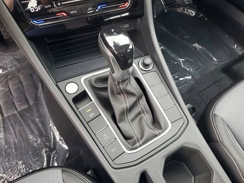 New 2026 Volkswagen Jetta SE FWD image 26