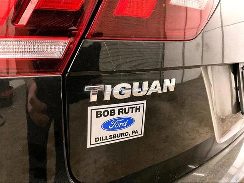 Used 2021 Volkswagen Tiguan S FWD image 13