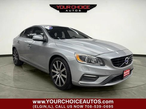 Used 2017 Volvo S60 T5 Dynamic image 7