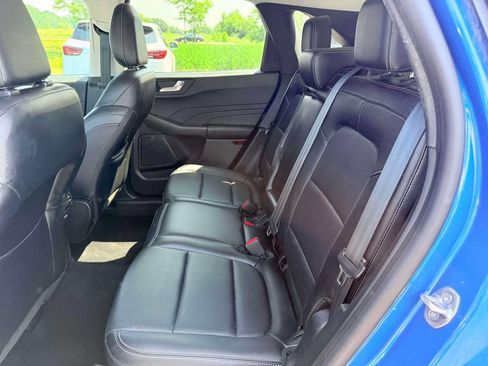 Used 2021 Ford Escape SEL w/ Technology Package FWD image 9
