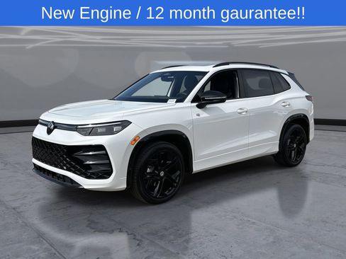 New 2026 Volkswagen Tiguan SE R-Line FWD image 1