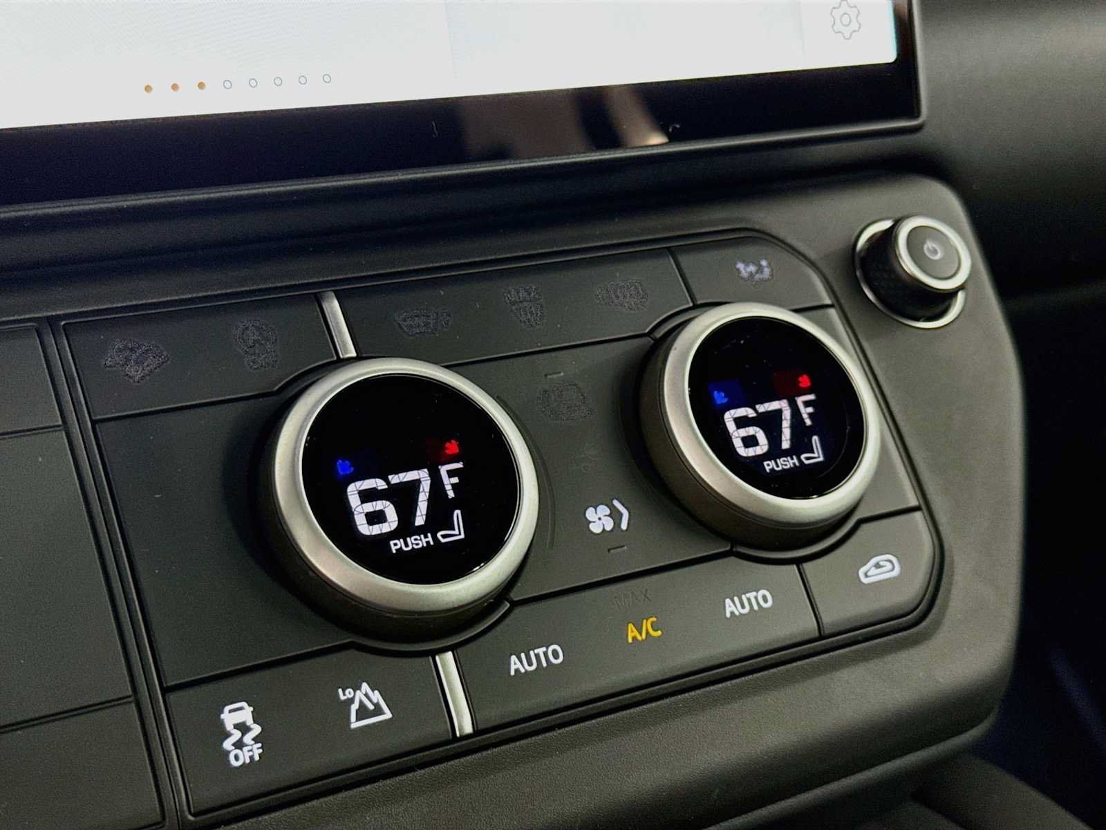 New 2026 Land Rover Defender 110 S AWD/4WD image 16
