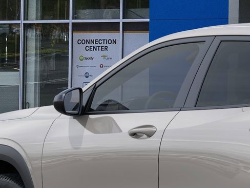 New 2026 Chevrolet Trax RS w/ Sunroof Package FWD image 36