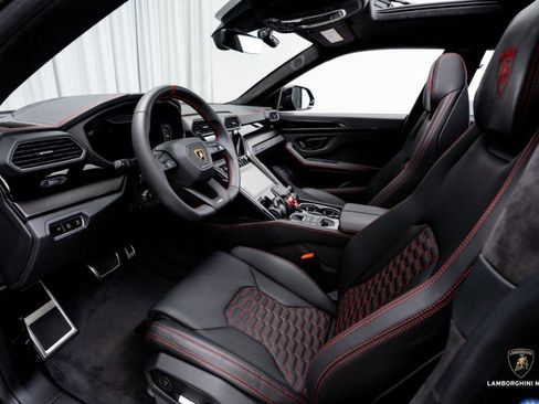 Used 2024 Lamborghini Urus S image 28
