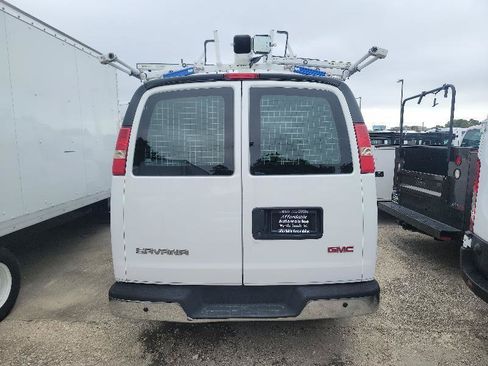 Used 2016 GMC Savana 2500 RWD image 6