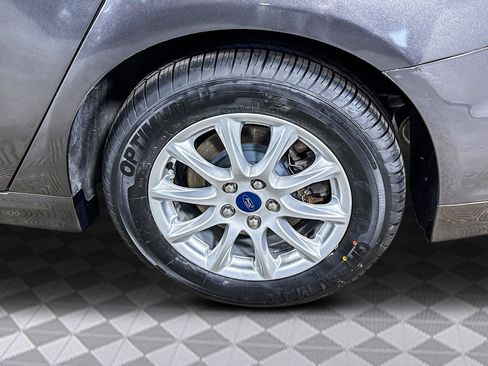 Used 2018 Ford Fusion S image 33