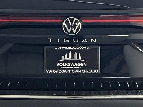 New 2026 Volkswagen Tiguan SE AWD/4WD image 35