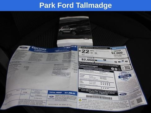 Used 2023 Ford Explorer XLT AWD/4WD image 30