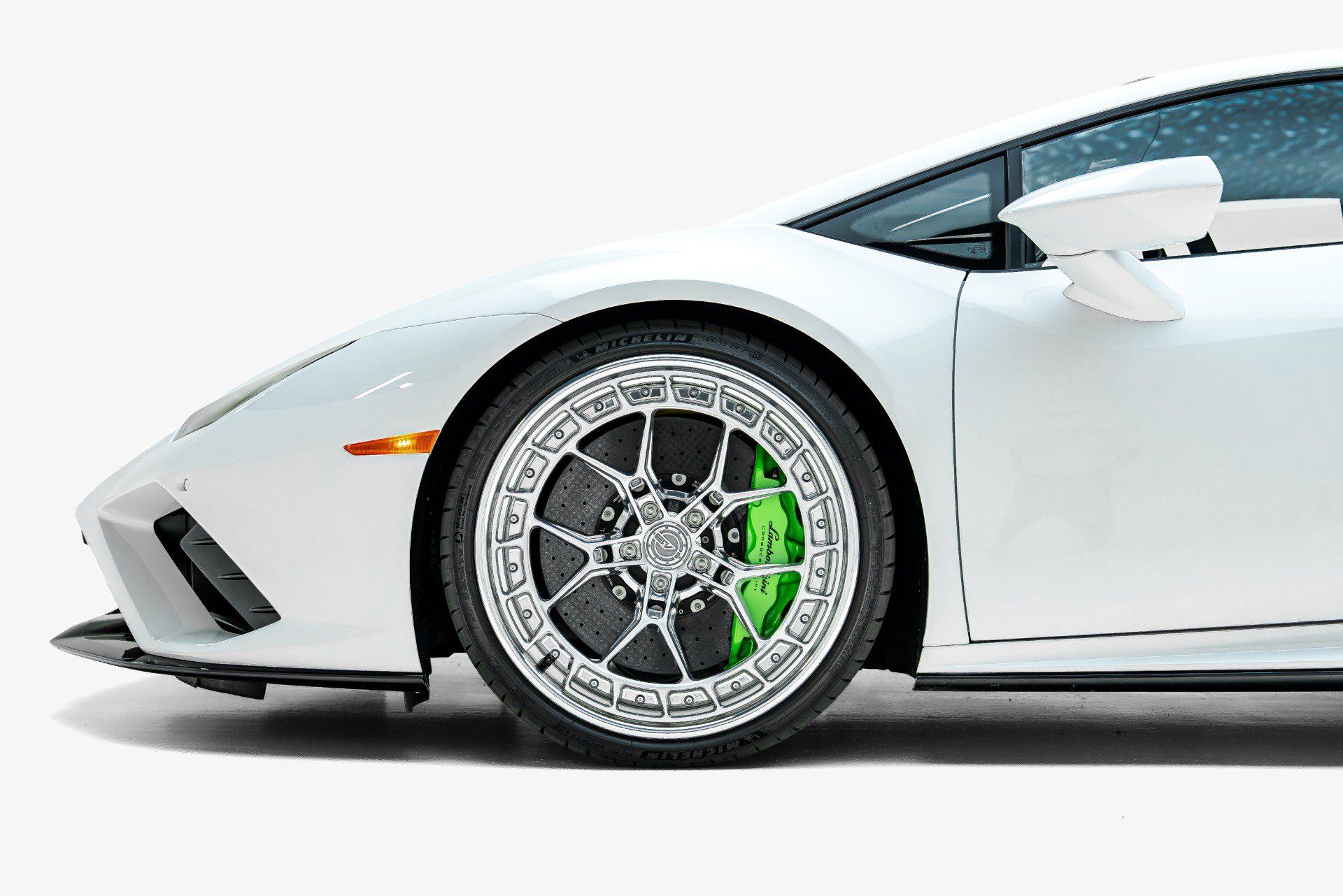 Used 2021 Lamborghini Huracan EVO RWD image 24
