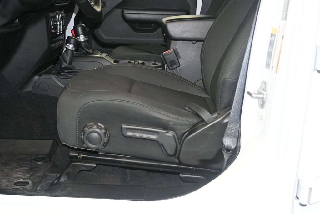 Used 2021 Jeep Wrangler Unlimited Sport AWD/4WD image 22