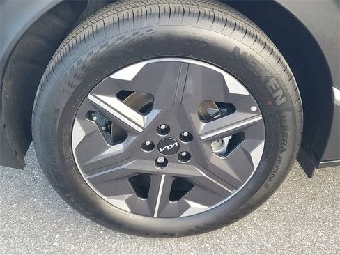 Used 2025 Kia EV6 Light image 5