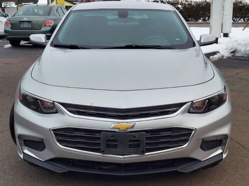 Used 2017 Chevrolet Malibu Hybrid image 2