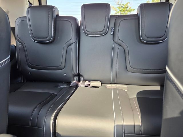 New 2027 INFINITI QX80 Luxe w/ Cargo Package AWD/4WD image 12