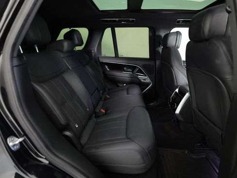 Used 2023 Land Rover Range Rover SE image 11