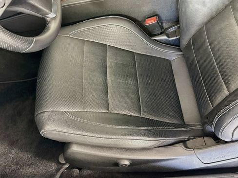 Used 2010 Mercedes-Benz E 350 Coupe image 21