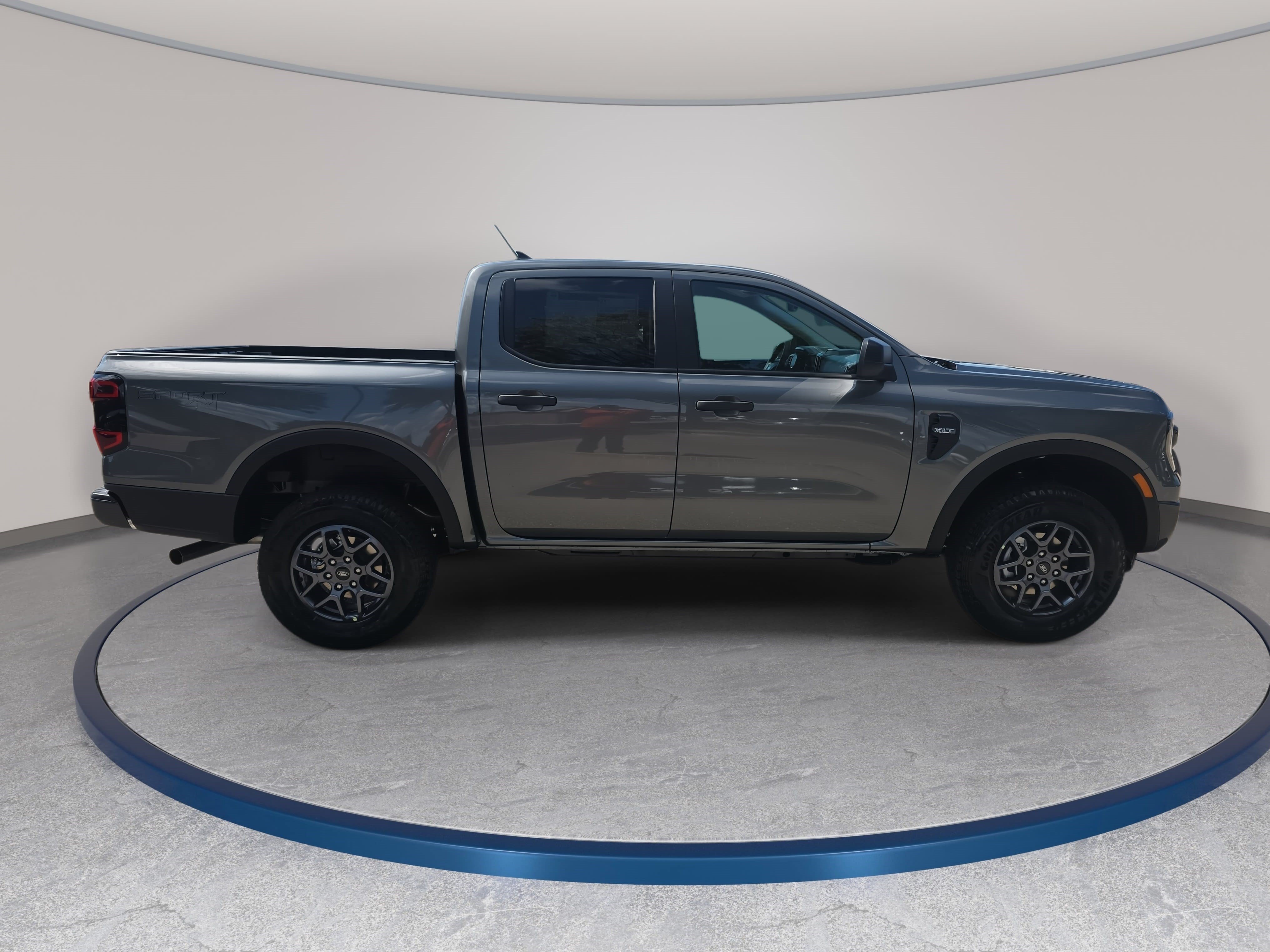 New 2026 Ford Ranger XLT w/ Trailer Tow Package AWD/4WD image 4